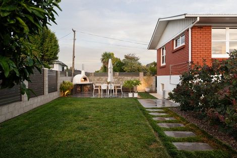 Photo of property in 180 Sandwich Road, St Andrews, Hamilton, 3200