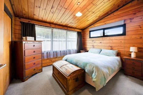 Photo of property in 23 Rospeath Crescent, Spotswood, New Plymouth, 4310