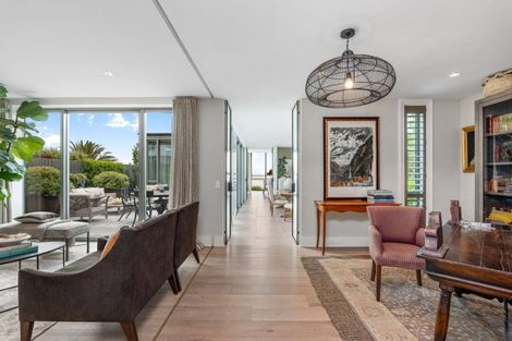 Photo of property in 153 Main Road, Moncks Bay, Christchurch, 8081