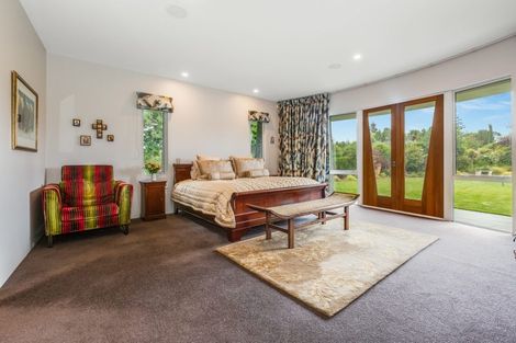 Photo of property in 10 Sunny Glen, Waikanae, 5036