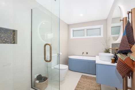 Photo of property in 28 Te Hoiere Street, Aotea, Porirua, 5024