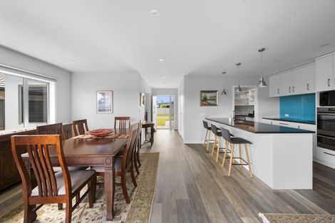 Photo of property in 8 Kaituna Place, Te Awa, Napier, 4110