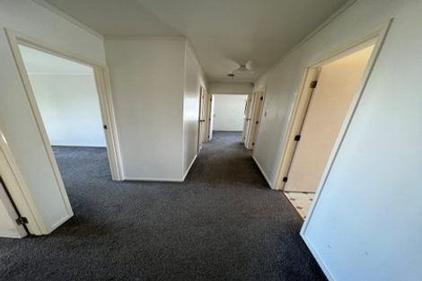 Photo of property in 28 Orton Street, Glenfield, Auckland, 0627