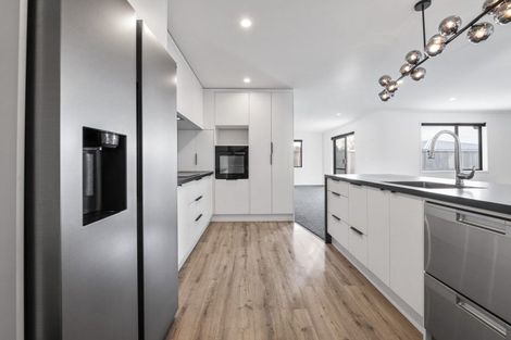 Photo of property in 3/48a Celia Street, Stratford, 4332