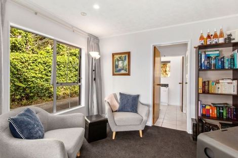 Photo of property in 6a Kilsyth Street, Karori, Wellington, 6012