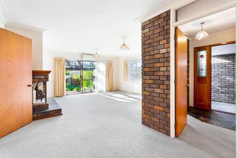 Photo of property in 1/149 West Harbour Drive, West Harbour, Auckland, 0618