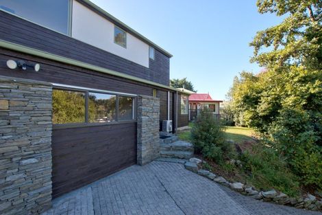 Photo of property in 19 Wye Place, Fernhill, Queenstown, 9300