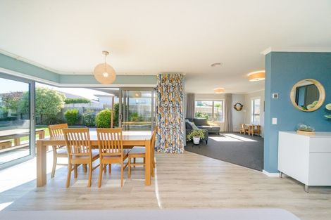 Photo of property in 4 Poplar Grove, Feilding, 4702