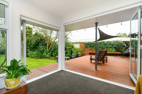 Photo of property in 8 Waterloo Crescent, Hokowhitu, Palmerston North, 4410
