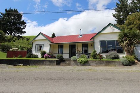 Photo of property in 2649 Pahiatua Pongaroa Road, Makuri, Pahiatua, 4989