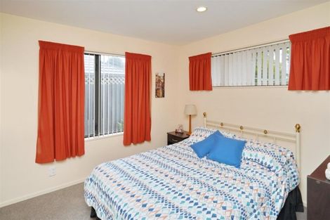 Photo of property in 5 Rue De La Mare, Parklands, Christchurch, 8083