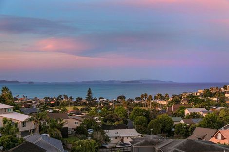 Photo of property in 188 Whangaparaoa Road, Red Beach, 0932