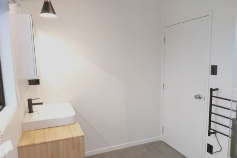 Photo of property in 1/9 Titoki Street, Te Atatu Peninsula, Auckland, 0610