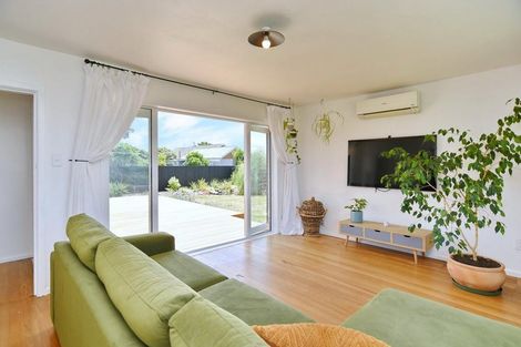 Photo of property in 25 Fairmont Place, Hornby, Christchurch, 8042