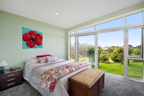 Photo of property in 69 Cemetery Road, Te Arai, Wellsford, 0975