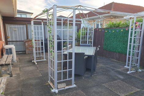 Photo of property in 1/131 Rangitoto Road, Papatoetoe, Auckland, 2025