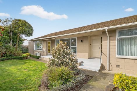 Photo of property in 40 Harrowdale Drive, Avonhead, Christchurch, 8042