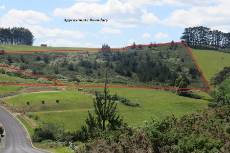 Photo of property in 24 Pekama Drive, Cable Bay, 0420