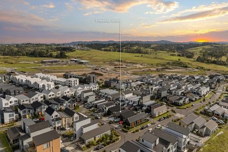 Photo of property in 5 Herekino Street, Westgate, Auckland, 0814