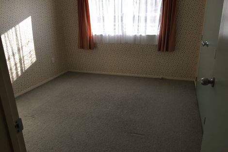 Photo of property in 4 Zefiro Drive, Massey, Auckland, 0614