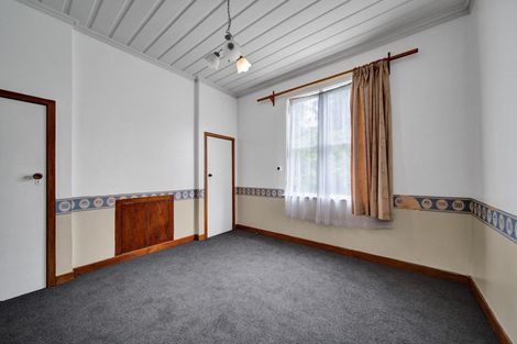 Photo of property in 44 Carrington Street, Lower Vogeltown, New Plymouth, 4310