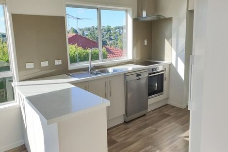 Photo of property in 31 Sealy Road, Torbay, Auckland, 0630