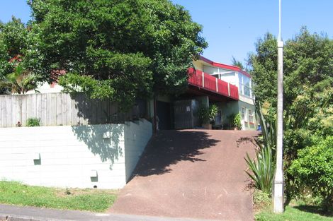 Photo of property in 1/20 Pemberton Avenue, Bayview, Auckland, 0629