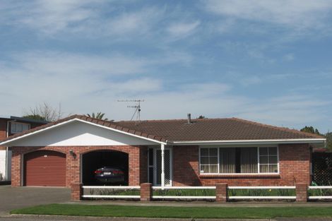 Photo of property in 18 Robertson Street, Glenholme, Rotorua, 3010