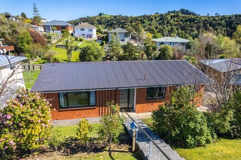 Photo of property in 3 Martin Road, Fairfield, Dunedin, 9018