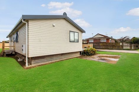 Photo of property in 1/21 York Road, Papatoetoe, Auckland, 2104