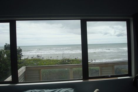 Photo of property in 12 Point Road, Mokau, 4376