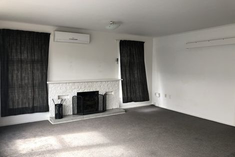 Photo of property in 1/19 Bond Crescent, Forrest Hill, Auckland, 0620