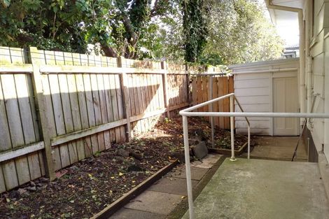 Photo of property in 2/30 Arabi Street, Sandringham, Auckland, 1041