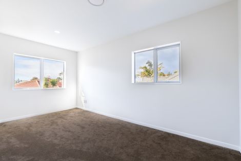 Photo of property in 49 Sari Place, Massey, Auckland, 0614