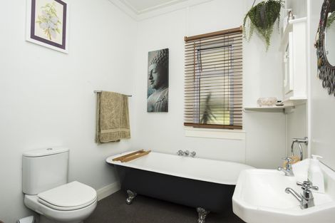 Photo of property in 215 Ormond Road, Mangapapa, Gisborne, 4010