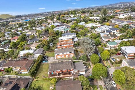 Photo of property in 2/30 Simkin Avenue, St Johns, Auckland, 1072