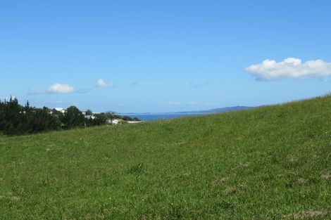 Photo of property in 24 Pekama Drive, Cable Bay, 0420