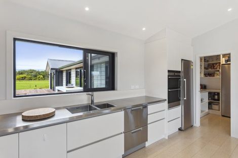 Photo of property in 39 Sandown Road, Te Horo Beach, Otaki, 5581