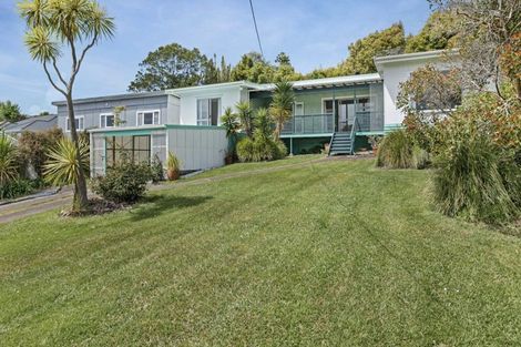 Photo of property in 22 Otanerua Road, Hatfields Beach, Orewa, 0931