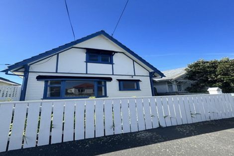 Photo of property in 61 Endeavour Street, Lyall Bay, Wellington, 6022