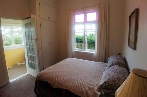 Photo of property in 2 Bruce Street, Northcote Point, Auckland, 0627