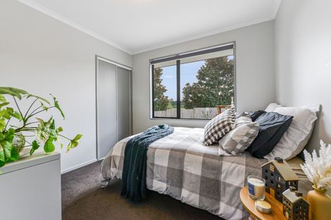 Photo of property in 16 Palm Grove Drive, Western Heights, Hamilton, 3200