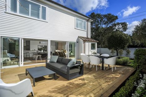 Photo of property in 1/8 Omana Road, Milford, Auckland, 0620