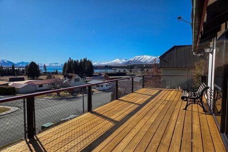 Photo of property in 10 Hamilton Drive, Lake Tekapo, 7999