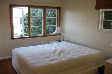 Photo of property in 93 Maupuia Road, Maupuia, Wellington, 6022