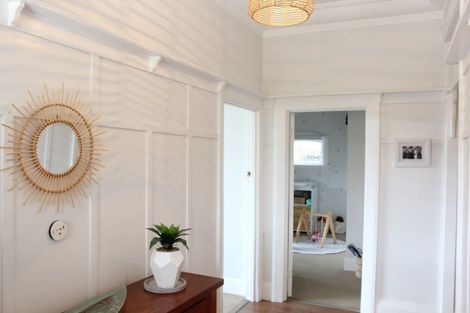 Photo of property in 356 Bay View Road, Saint Clair, Dunedin, 9012