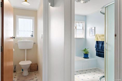 Photo of property in 338 Royal Road, Massey, Auckland, 0614