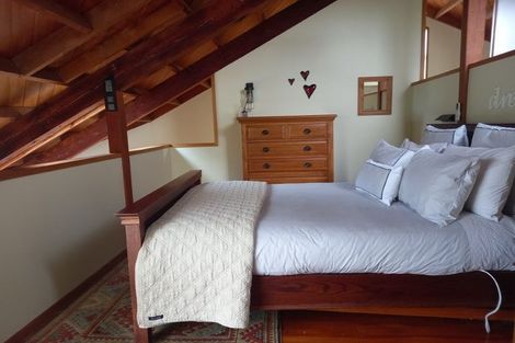 Photo of property in 9 Wairau Road, Oakura, 4314