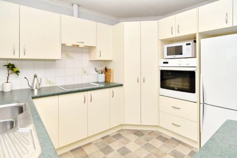 Photo of property in 395 Yaldhurst Road, Russley, Christchurch, 8042