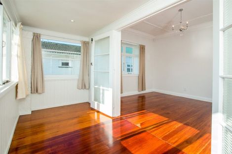 Photo of property in 120 West End Road, Westmere, Auckland, 1022